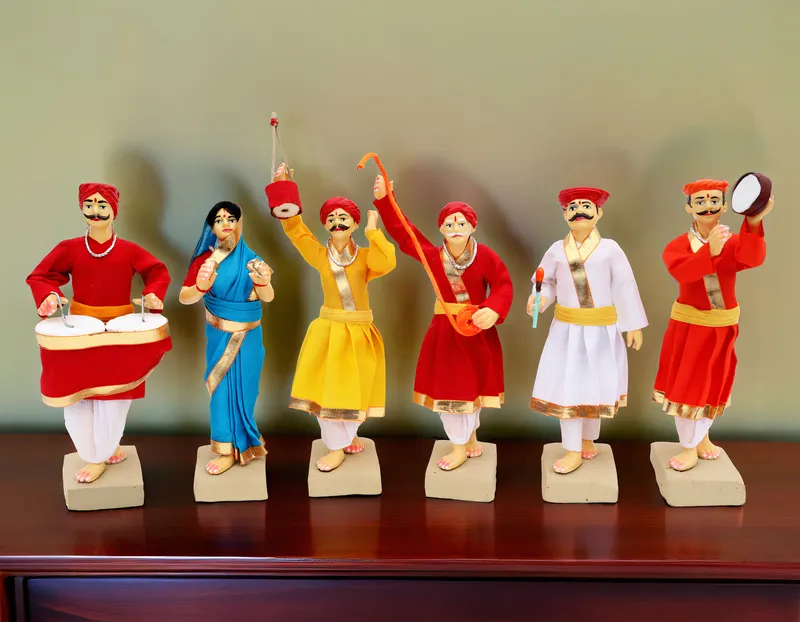 GONDHALI Folk Team - Set of 6 | Handmade Terracotta Clay Figurine | Standing Human Figure Idols